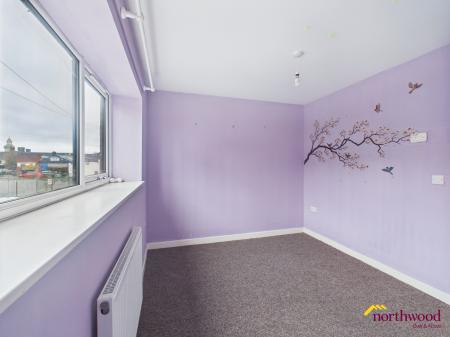 2 bedroom Town house to let in Old Court Street, Tunstall, ST6