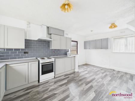 2 bedroom Semi-detached house to let in Wellfield Road, Bentilee, Stoke-on-Trent, ST2