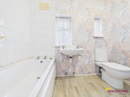 2 bedroom Semi-detached house to let in Wellfield Road, Bentilee, Stoke-on-Trent, ST2