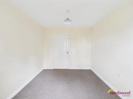 2 bedroom Flat to let in Scholars Court,, Stoke-on-Trent, ST4