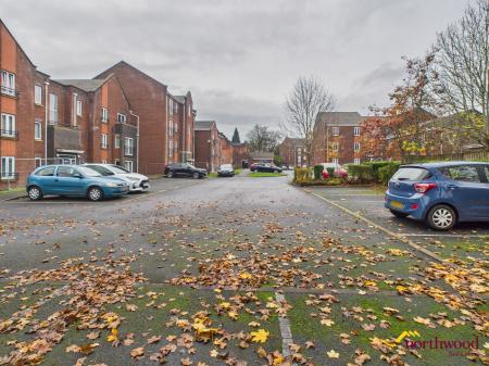 2 bedroom Flat to let in Scholars Court,, Stoke-on-Trent, ST4