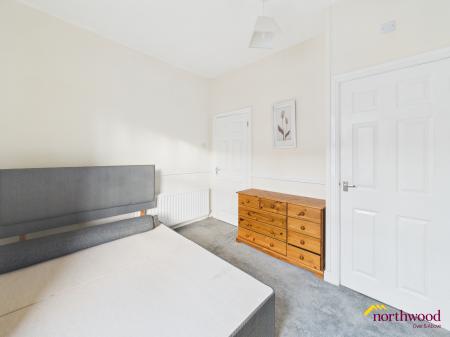 2 bedroom Terraced House to let in Langley Street, Basford Newcastle under Lyme, ST4