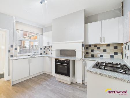 2 bedroom Terraced House for sale in Oxford Road, Newchapel, ST5