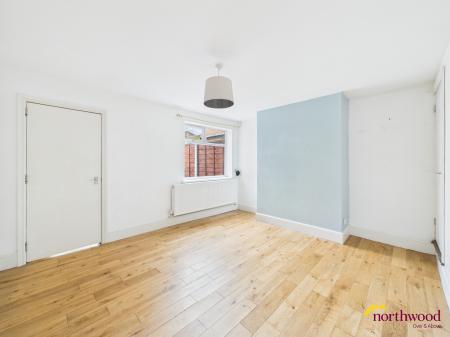 3 bedroom End of terrace house to let in Florence Street, Newcastle-under-Lyme, ST5