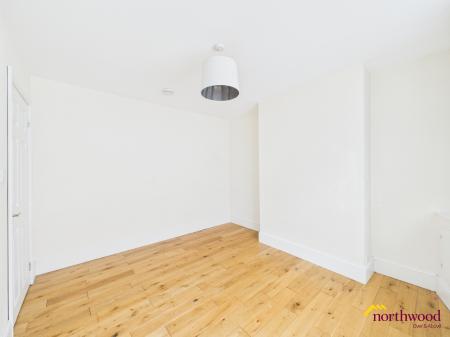 3 bedroom End of terrace house to let in Florence Street, Newcastle-under-Lyme, ST5