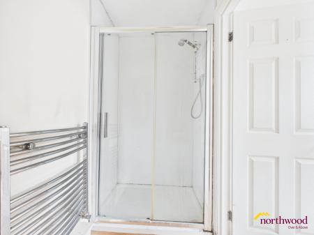 3 bedroom End of terrace house to let in Florence Street, Newcastle-under-Lyme, ST5