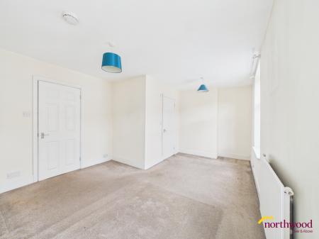 3 bedroom End of terrace house to let in Florence Street, Newcastle-under-Lyme, ST5