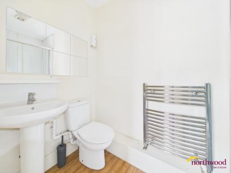 3 bedroom End of terrace house to let in Florence Street, Newcastle-under-Lyme, ST5