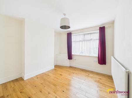 3 bedroom End of terrace house to let in Florence Street, Newcastle-under-Lyme, ST5