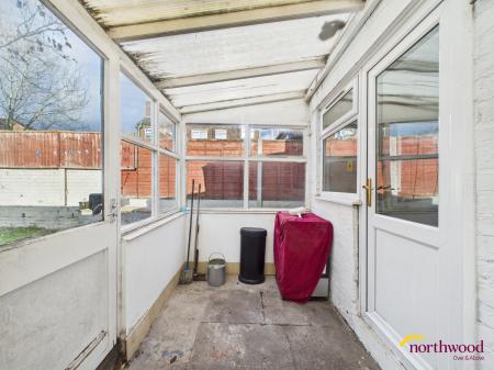 3 bedroom End of terrace house to let in Florence Street, Newcastle-under-Lyme, ST5