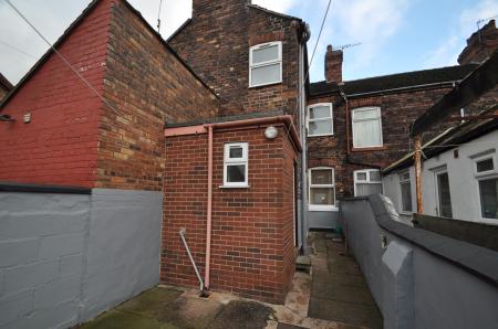 2 bedroom Terraced House to let in Campbell Terrace, Birches Head, Stoke-on-Trent, ST1