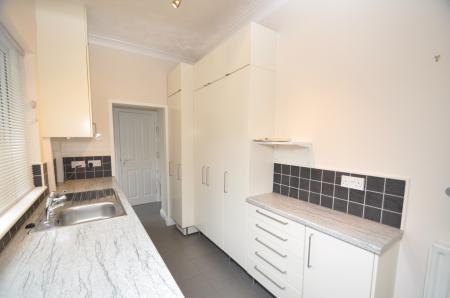2 bedroom Terraced House to let in Campbell Terrace, Birches Head, Stoke-on-Trent, ST1