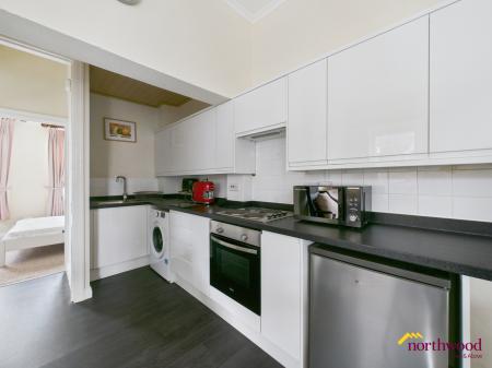 1 bedroom Flat for sale in Simonburn Ave, Hartshill, ST4