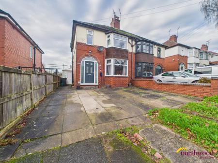 Lincoln Ave, Newcastle-under-Lyme, ST5