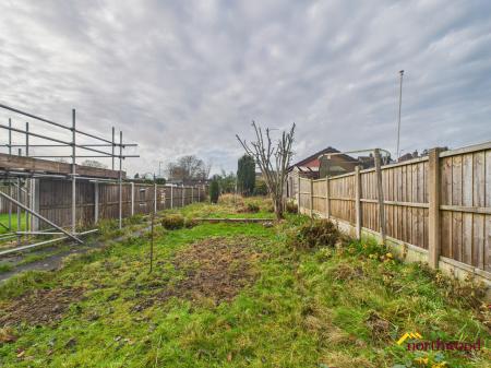 3 bedroom Semi-detached house for sale in Lincoln Ave, Newcastle-under-Lyme, ST5