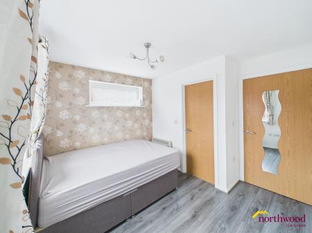 2 bedroom Flat to let in Hartley Court, Etruria, Stoke-on-Trent, ST4