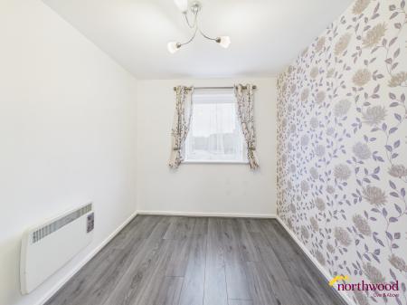 2 bedroom Flat to let in Hartley Court, Etruria, Stoke-on-Trent, ST4