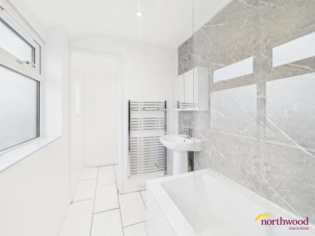 4 bedroom End of terrace house for sale in Oriel Street, Stoke-on-Trent, ST4