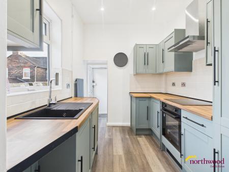 4 bedroom End of terrace house for sale in Oriel Street, Stoke-on-Trent, ST4