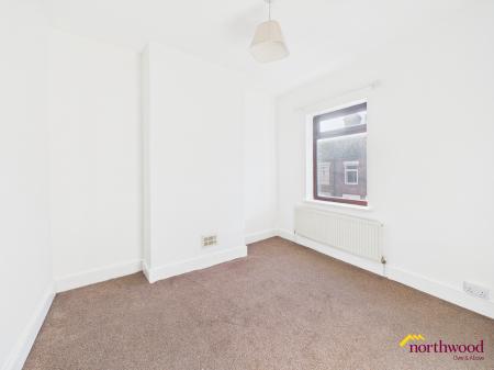 2 bedroom Terraced House to let in Packett Street, Longton, ST4