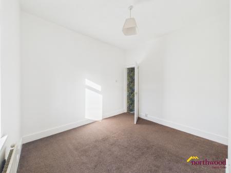 2 bedroom Terraced House to let in Packett Street, Longton, ST4