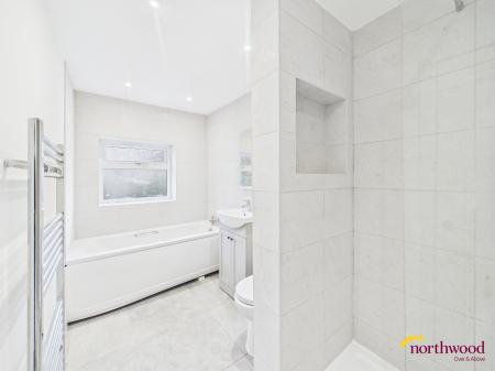 3 bedroom Semi-detached house to let in Pinfold Avenue, Norton, Stoke-on-Trent, ST6