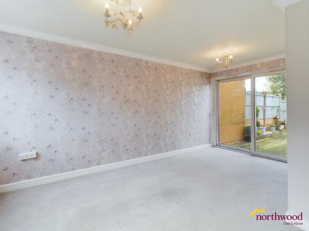 3 bedroom Semi-detached house to let in Eaveswood Road, Abbey Hulton, ST2