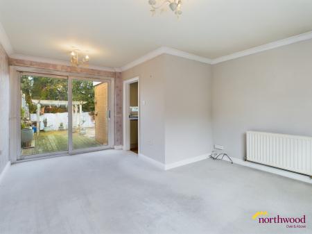 3 bedroom Semi-detached house to let in Eaveswood Road, Abbey Hulton, ST2