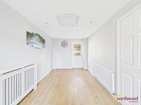 3 bedroom Semi-detached house to let in Ovaldene Way,, Trentham, Stoke-on-Trent, ST4