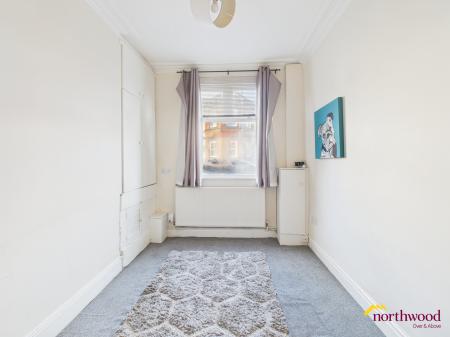 2 bedroom Terraced House to let in Honeywall, Penkhull, ST4