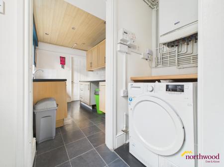 2 bedroom Terraced House to let in Honeywall, Penkhull, ST4