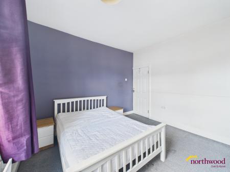 2 bedroom Terraced House to let in Honeywall, Penkhull, ST4