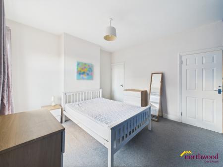 2 bedroom Terraced House to let in Honeywall, Penkhull, ST4