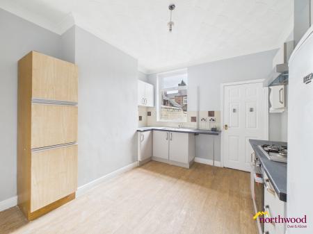 2 bedroom Terraced House to let in Maud Street, Fenton, ST4