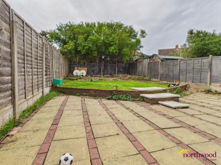 3 bedroom Semi-detached house for sale in Sandon Road, Meir, Stoke-on-Trent, ST3