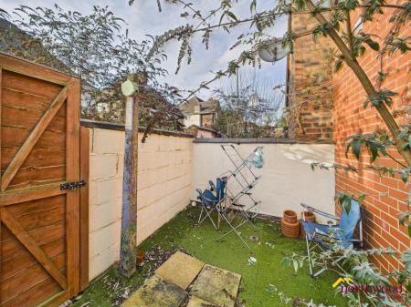 2 bedroom Terraced House for sale in Clare Street, Hartshill, ST4