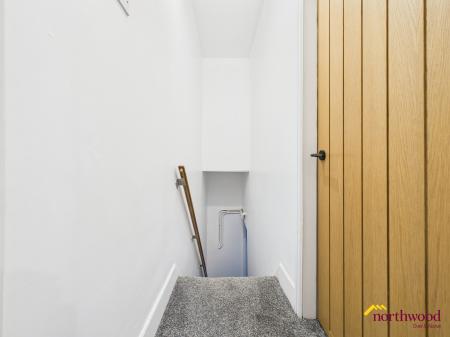 2 bedroom Terraced House to let in Madison Street, Tunstall, ST6