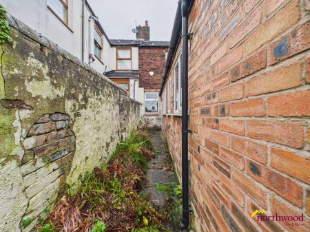 2 bedroom Terraced House to let in Madison Street, Tunstall, ST6
