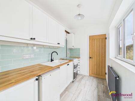 2 bedroom Terraced House to let in Madison Street, Tunstall, ST6