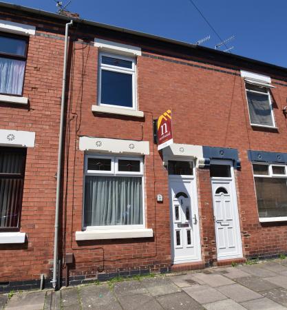 2 bedroom Terraced House to let in Stanley Road, Hartshill, ST4