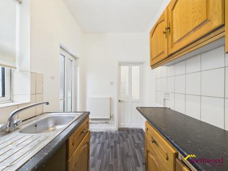 2 bedroom Terraced House to let in Winifred Street, Hanley, ST1