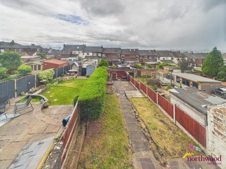 3 bedroom Town house to let in Wilson Street, Burslem, ST6