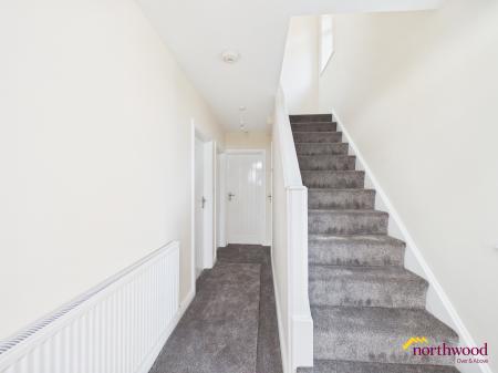 3 bedroom Semi-detached house to let in Courtway Drive, Sneyd Green, Stoke-on-Trent, ST1
