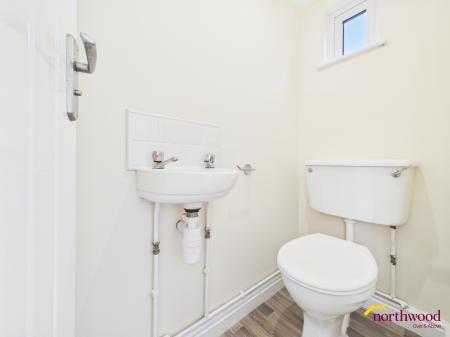 3 bedroom Semi-detached house to let in Courtway Drive, Sneyd Green, Stoke-on-Trent, ST1