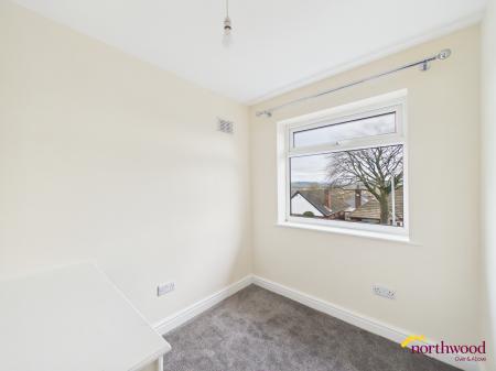 3 bedroom Semi-detached house to let in Courtway Drive, Sneyd Green, Stoke-on-Trent, ST1