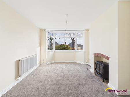 3 bedroom Semi-detached house to let in Courtway Drive, Sneyd Green, Stoke-on-Trent, ST1