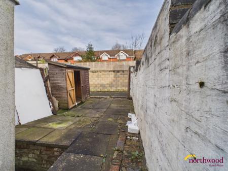 4 bedroom Terraced House for sale in Nash Peake Street, Tunstall, ST6