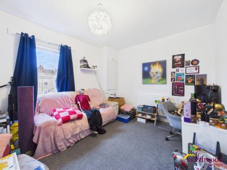 2 bedroom Terraced House for sale in Burnham St, Tunstall, ST4