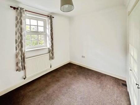 2 bedroom Flat for sale in Bishopfields Drive, York, YO26
