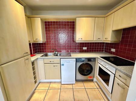 2 bedroom Flat for sale in Bishopfields Drive, York, YO26